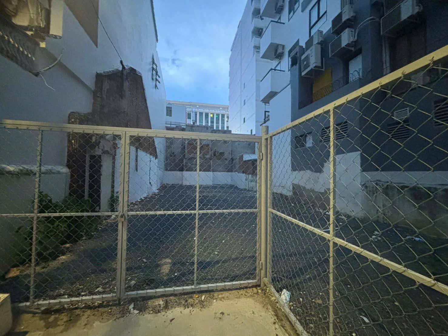 [SI&Ecirc;U PHẨM TRUNG T&Acirc;M] ĐẤT V&Agrave;NG H&Ugrave;NG VƯƠNG &ndash; LỘC THỌ &ndash; 205M&sup2; &ndash; HẺM &Ocirc; T&Ocirc; TH&Ocirc;NG SUỐT