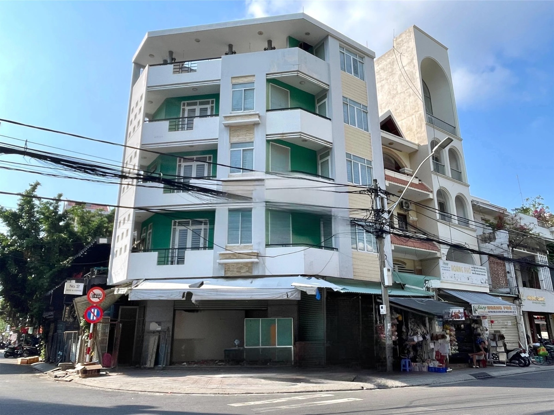 [VỊ TR&Iacute; ĐỘC T&Ocirc;N] CHO THU&Ecirc; CĂN G&Oacute;C 2 MẶT TIỀN KHU B&Agrave;N CỜ PHƯỚC TIẾN &ndash; 4 TẦNG &ndash; 70TRIỆU TH&Aacute;NG