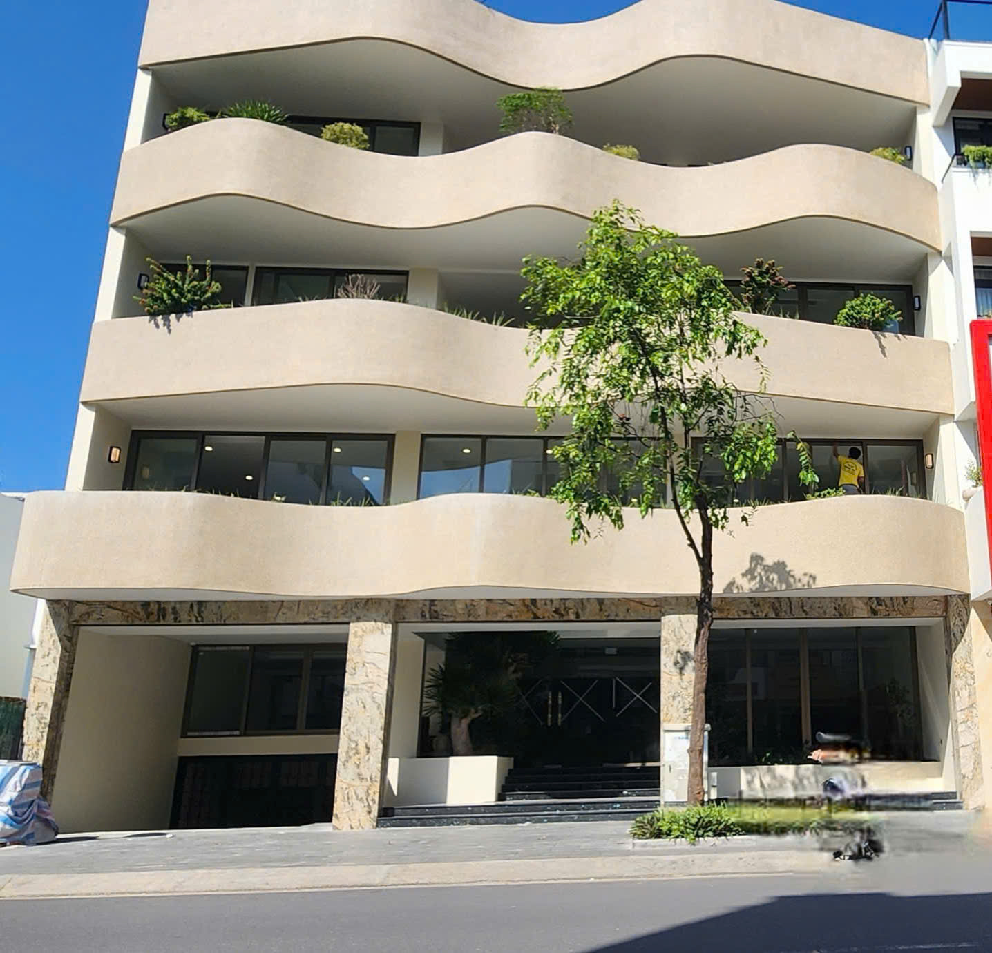 [SI&Ecirc;U PHẨM MẶT TIỀN] T&Ograve;A NH&Agrave; TH&Iacute;CH QUẢNG ĐỨC &ndash; H&Agrave; QUANG 2 &ndash; NGANG 15M ĐẲNG CẤP &ndash; TỔNG 1.100M&sup2; SỬ DỤNG