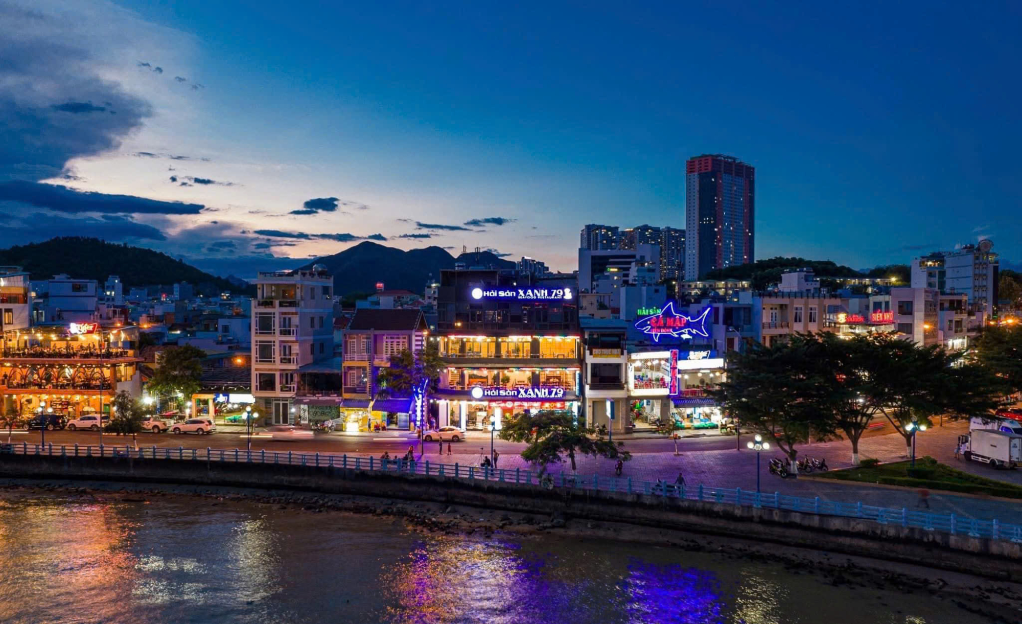 [VỊ TR&Iacute; ĐẮC ĐỊA] NH&Agrave; NGUY&Ecirc;N CĂN BỜ K&Egrave; C&Ugrave; HU&Acirc;N &ndash; VIEW BIỂN TRẦN PH&Uacute; &ndash; NGANG >10M &ndash; 50 TRIỆU TH&Aacute;NG 