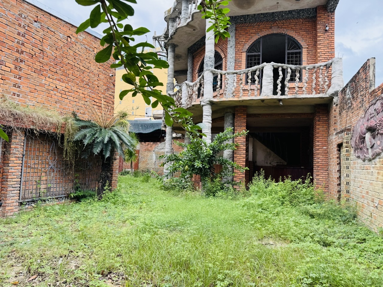 [QUỸ ĐẤT HIẾM] 712M&sup2; MẶT TIỀN PHẠM VĂN ĐỒNG &ndash; NGANG 34M &ndash; L&Yacute; TƯỞNG CHO NH&Agrave; H&Agrave;NG, CAFE &ndash; 35TRIỆU TH&Aacute;NG